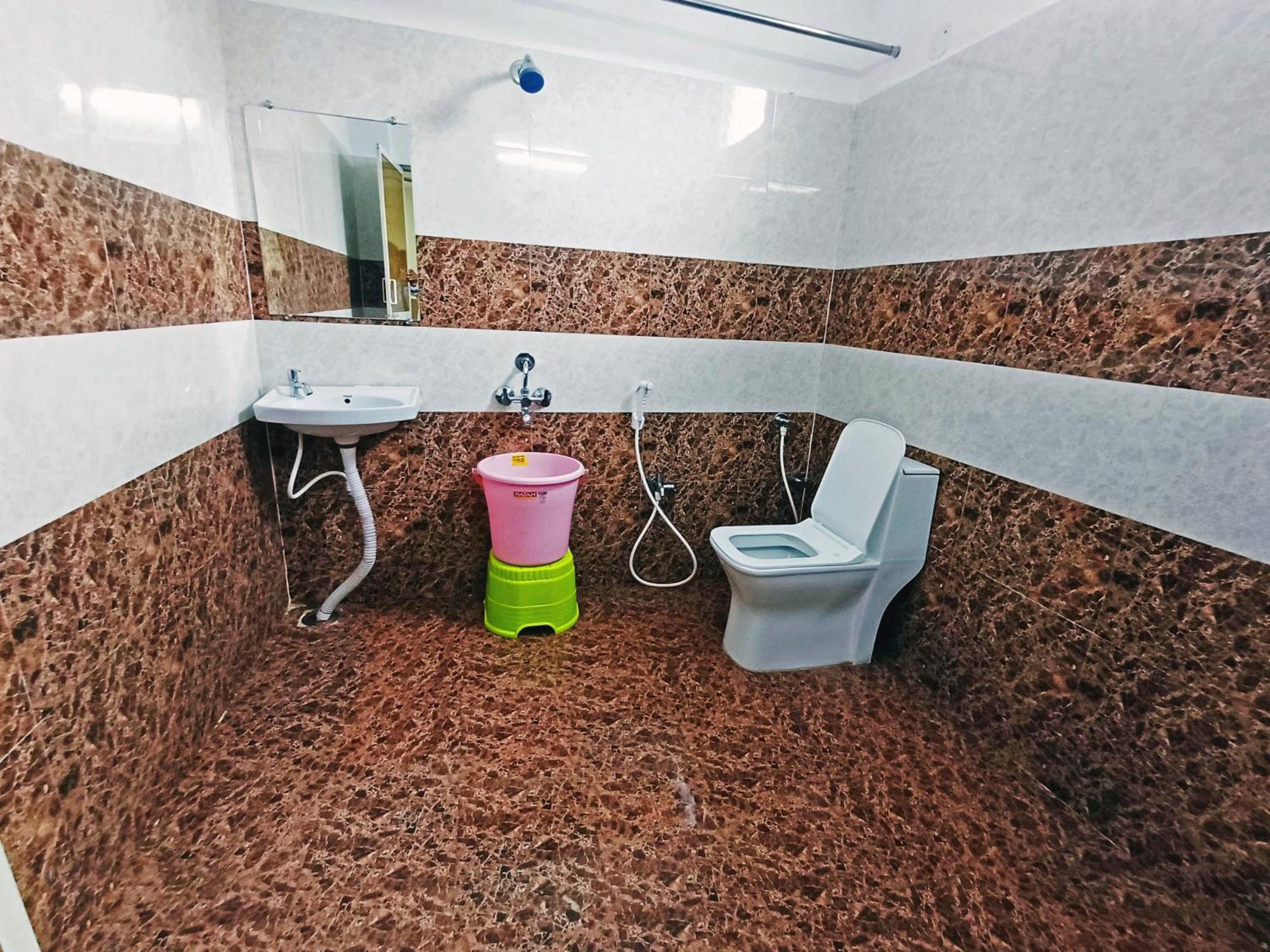 Udupi Deluxe Lodge Gulbarga Kalaburagi Exterior photo